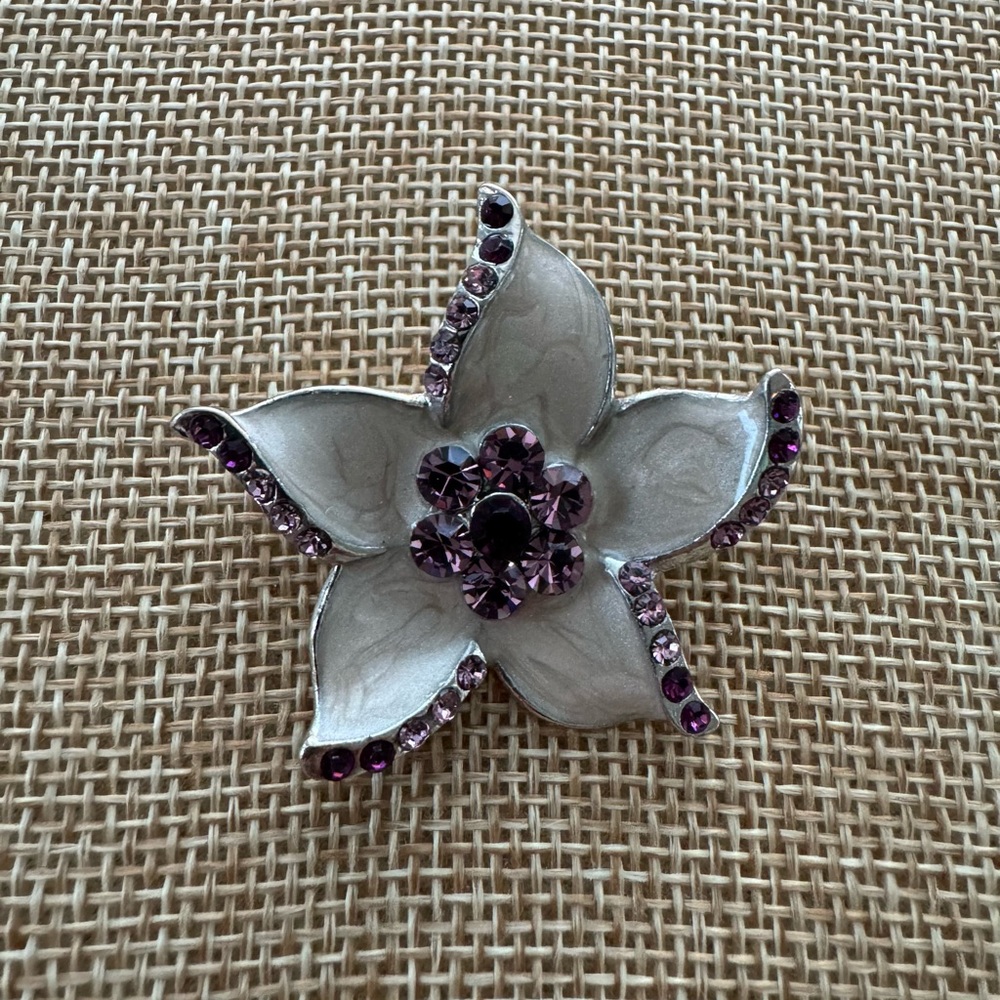 Vintage Pale Pink Enamel and Rhinestones with Silver Tone Metal Flower Brooch